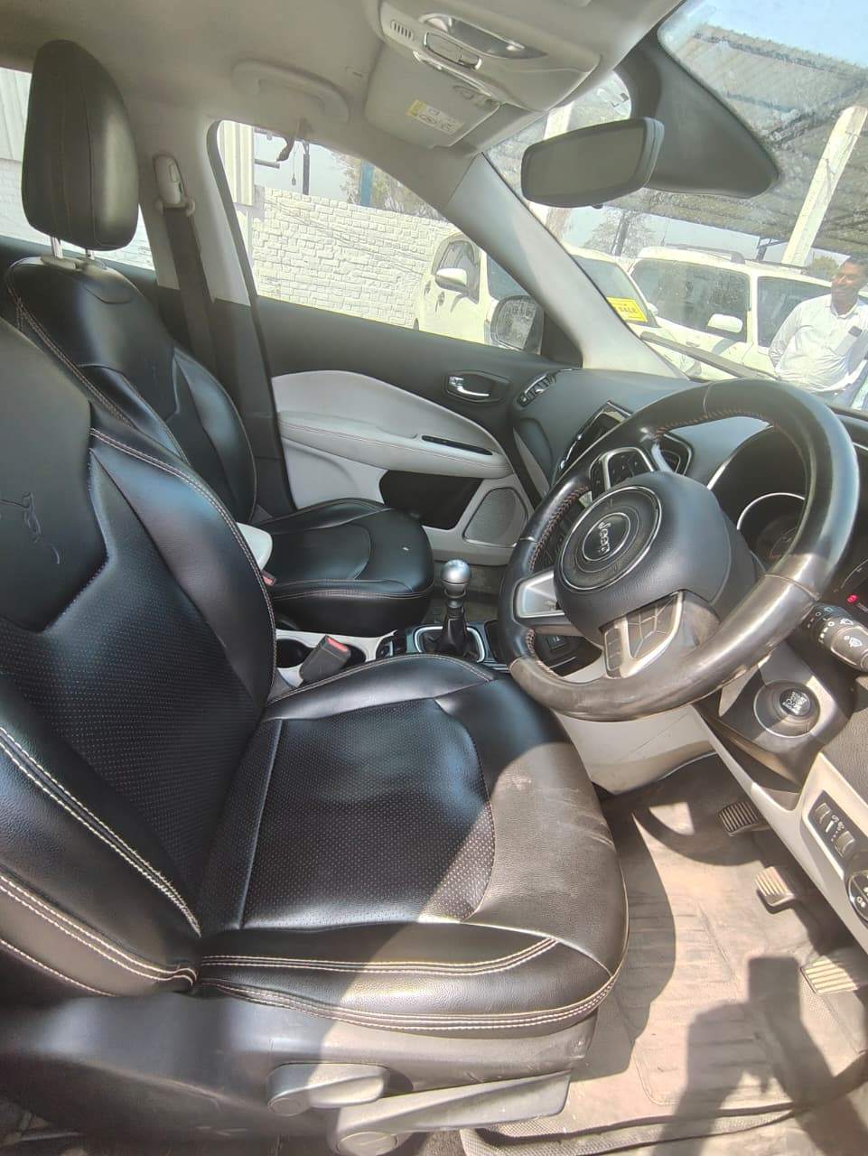 Jeep Compass - View 5