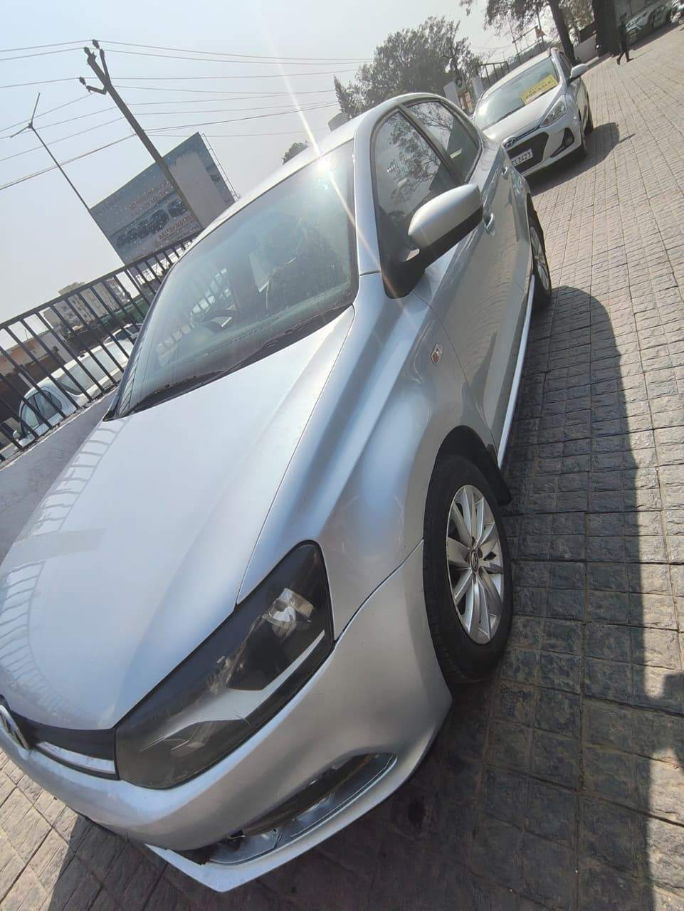 Volkswagen Polo - View 3