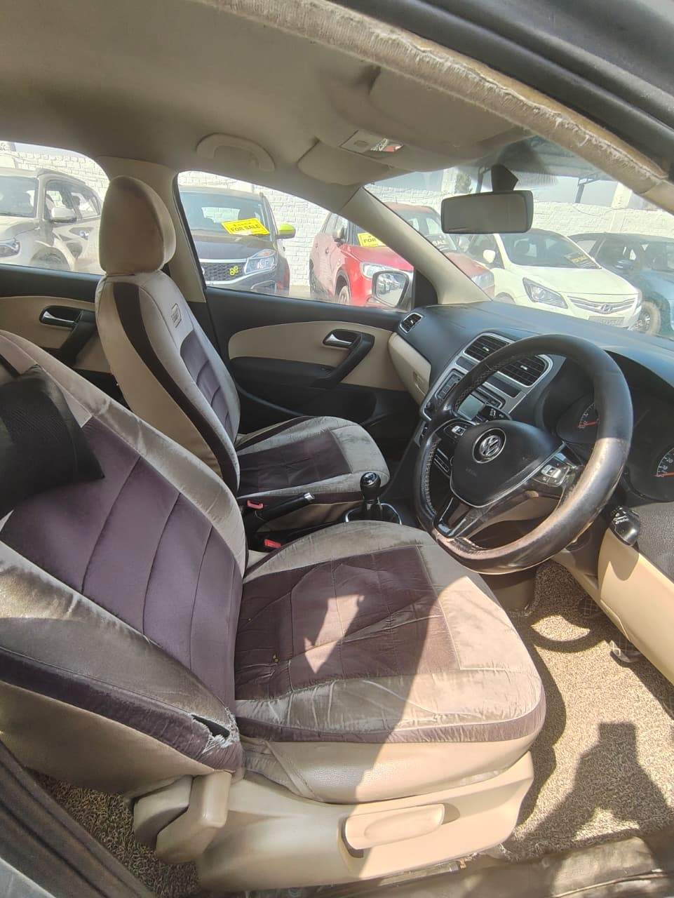 Volkswagen Polo - View 6