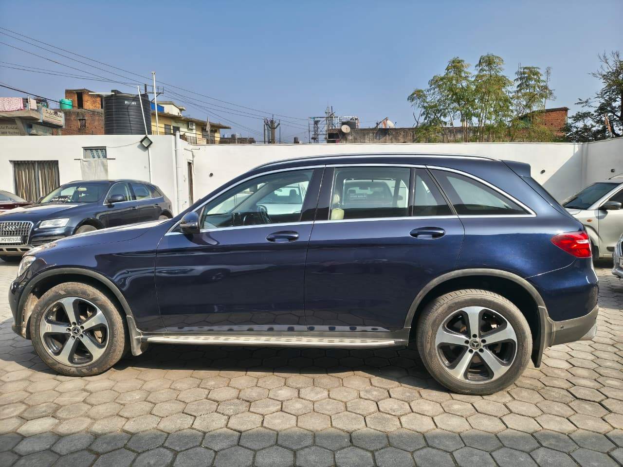 Mercedes GLC - View 2