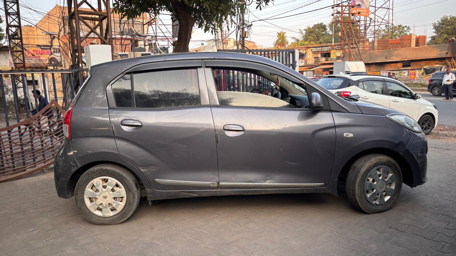 Hyundai Santro - View 2