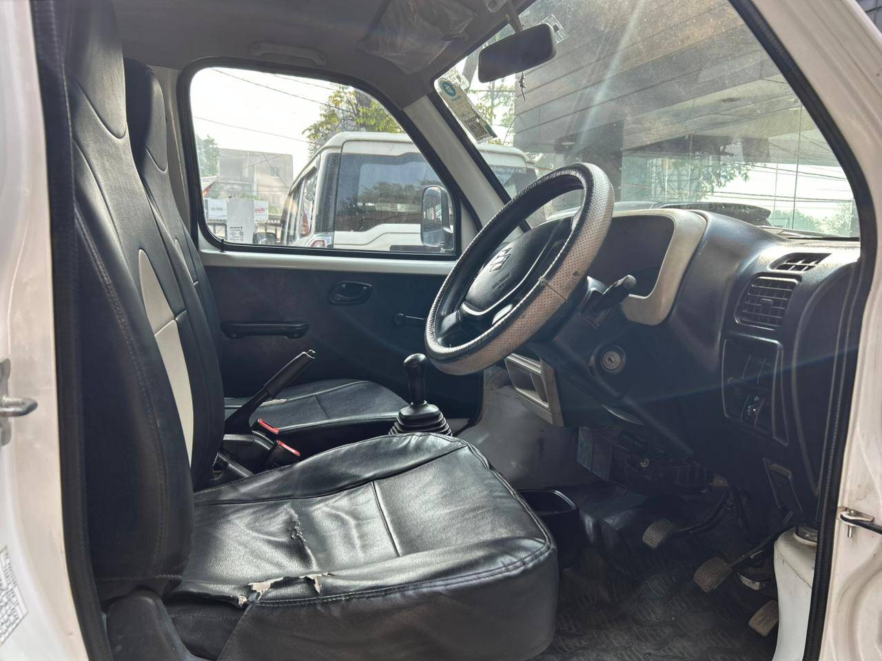 Maruti Eeco - View 5