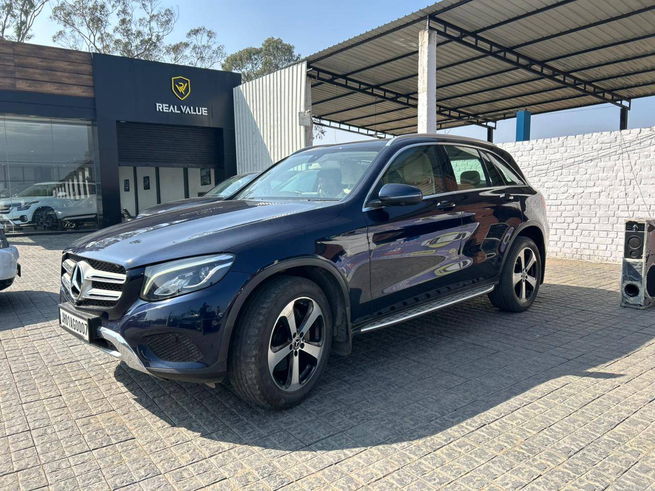 Mercedes GLC - View 3