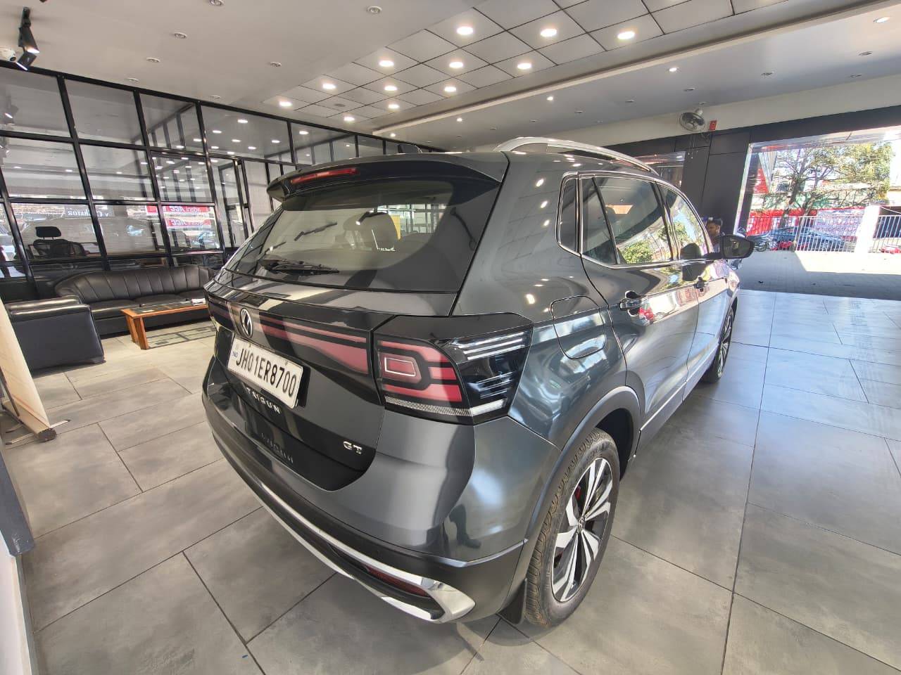 Volkswagen Taigun - View 4