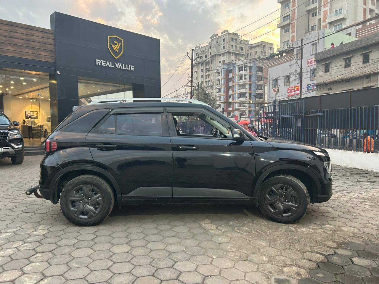 Hyundai Venue - View 2