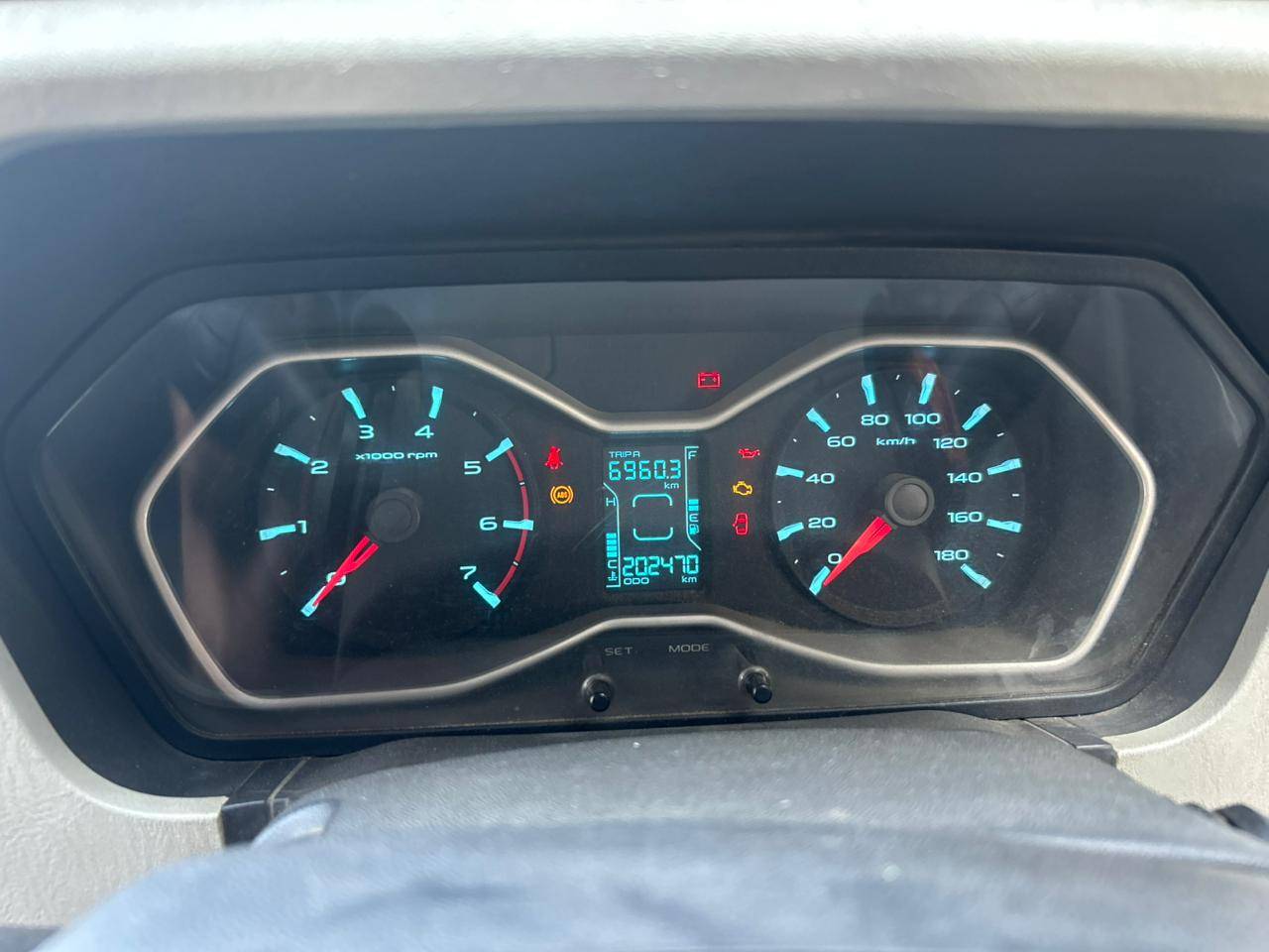 Mahindra Scorpio - View 8