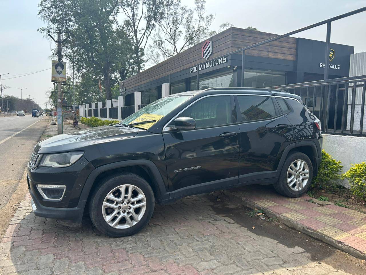 Jeep Compass - View 3