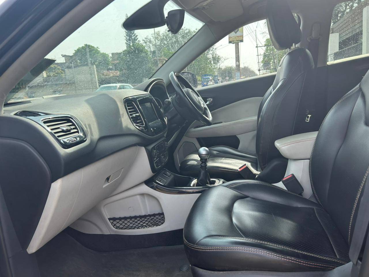 Jeep Compass - View 5