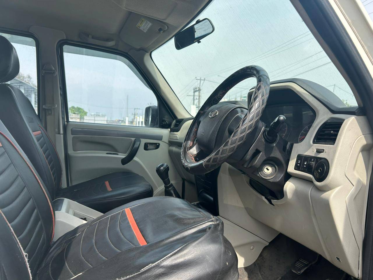 Mahindra Scorpio - View 5