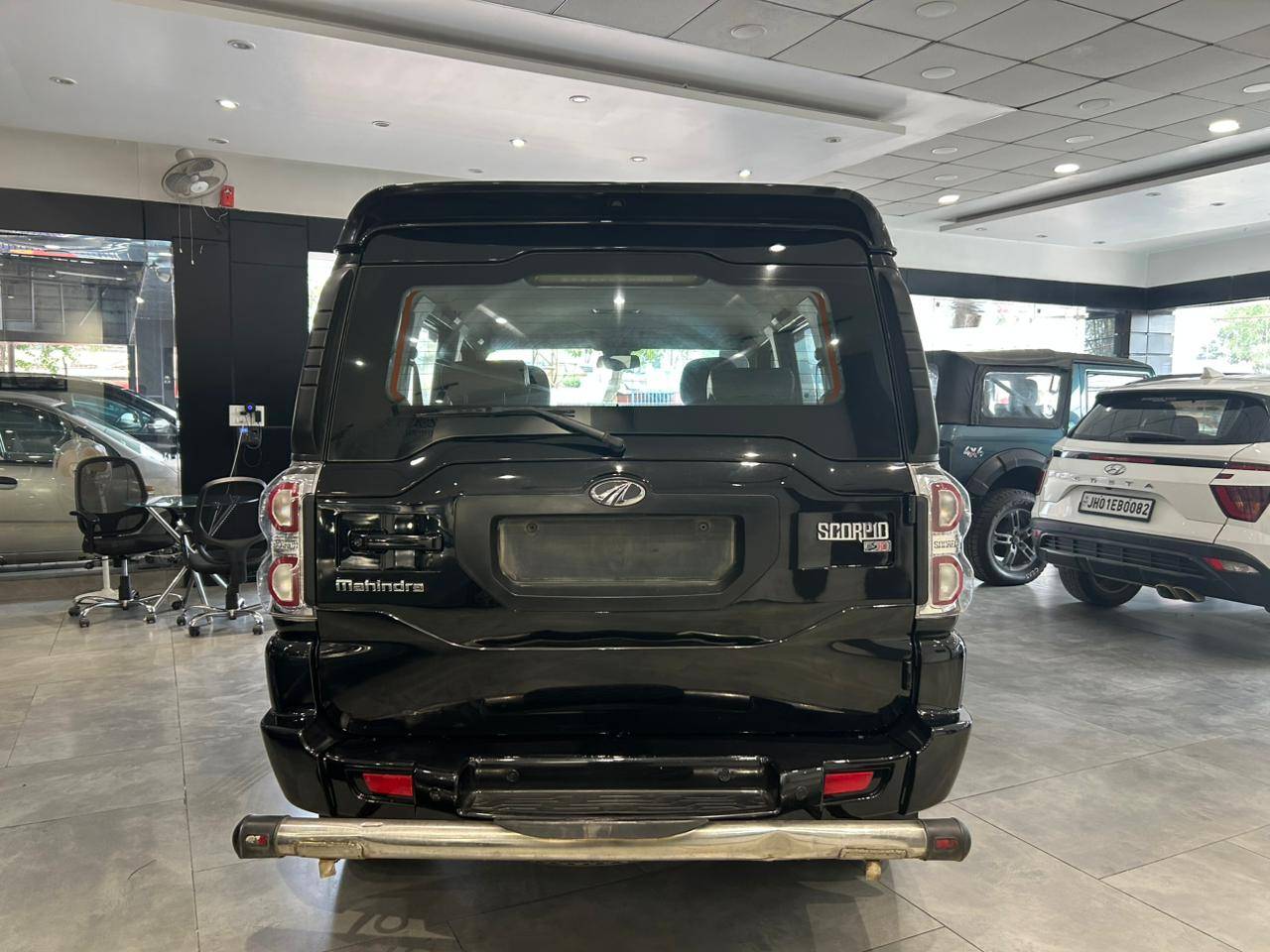 Mahindra Scorpio - View 4