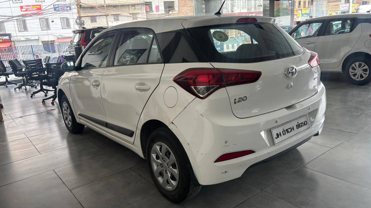 Hyundai I20 - View 4