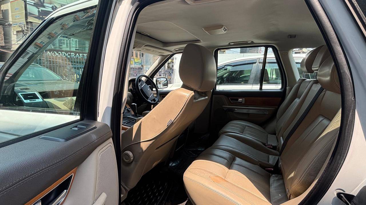 Range Rover Sport - View 6