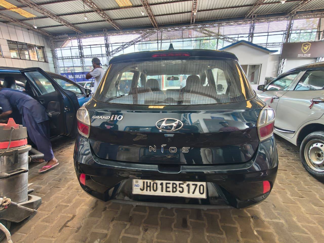 Maruti Grand I10 - View 4