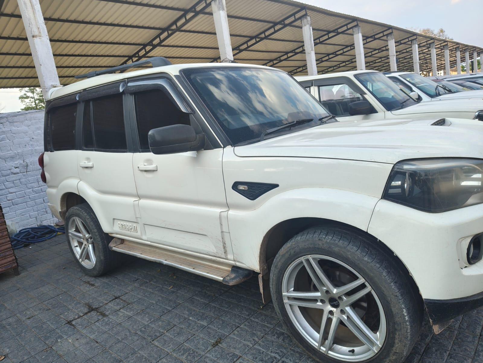 Mahindra Scorpio - View 2