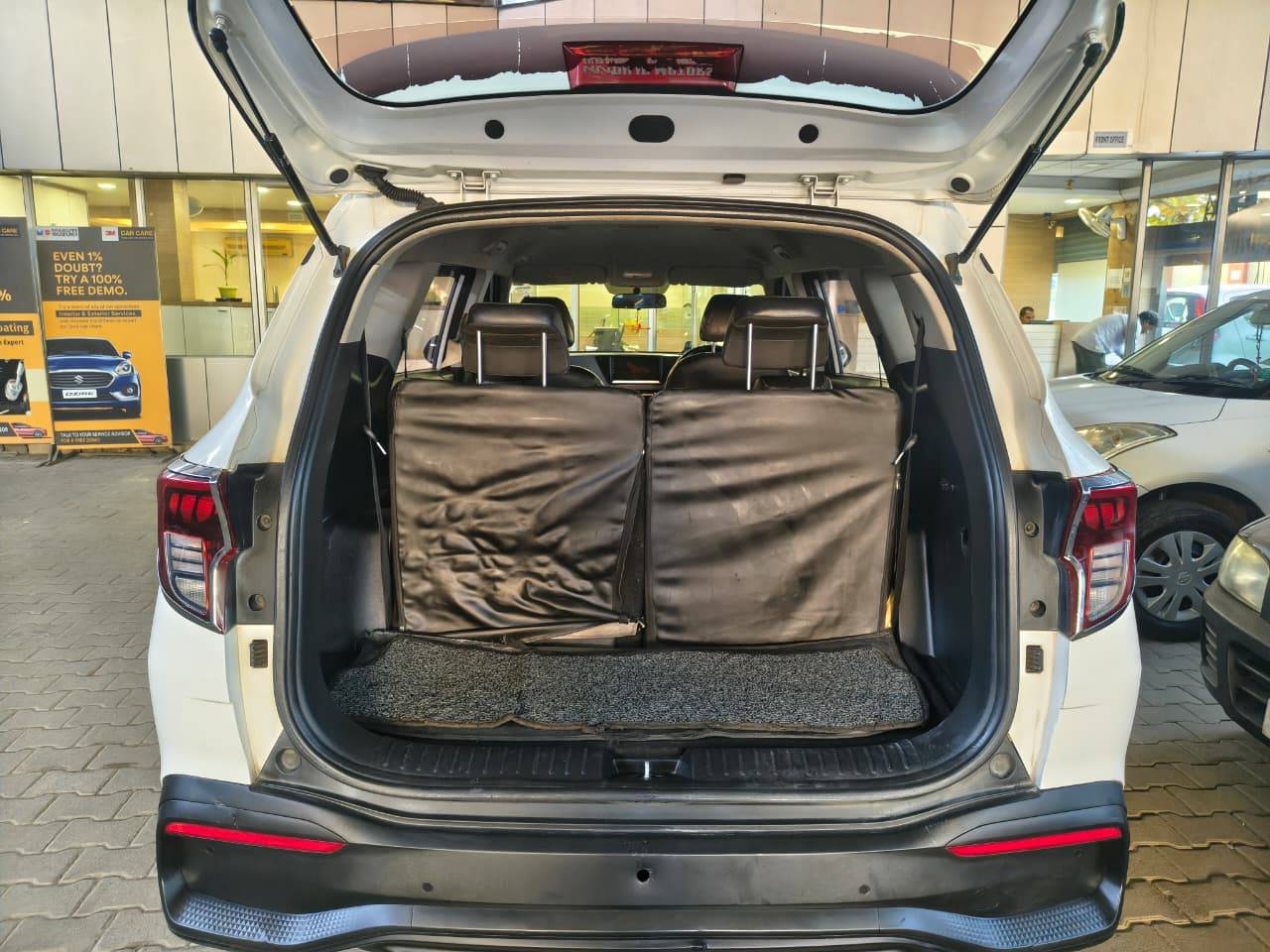 Kia Carens - View 10