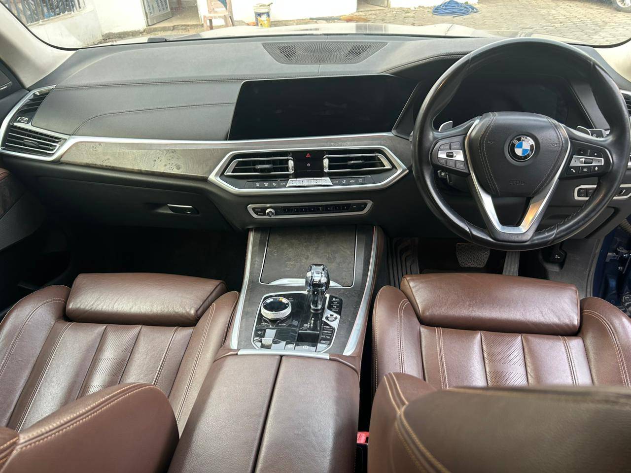 BMW X5 - View 5