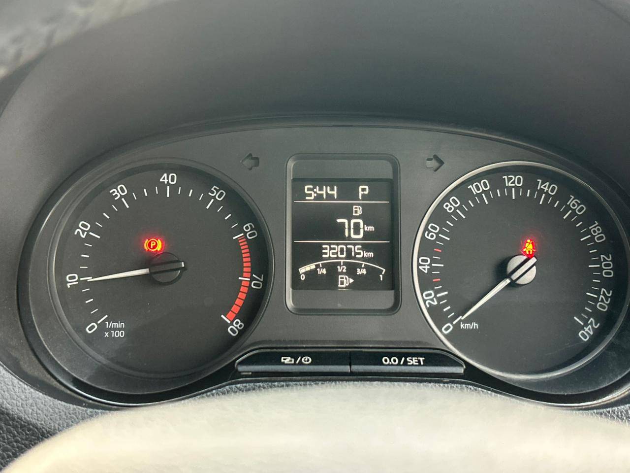 SKODA RAPID - View 6