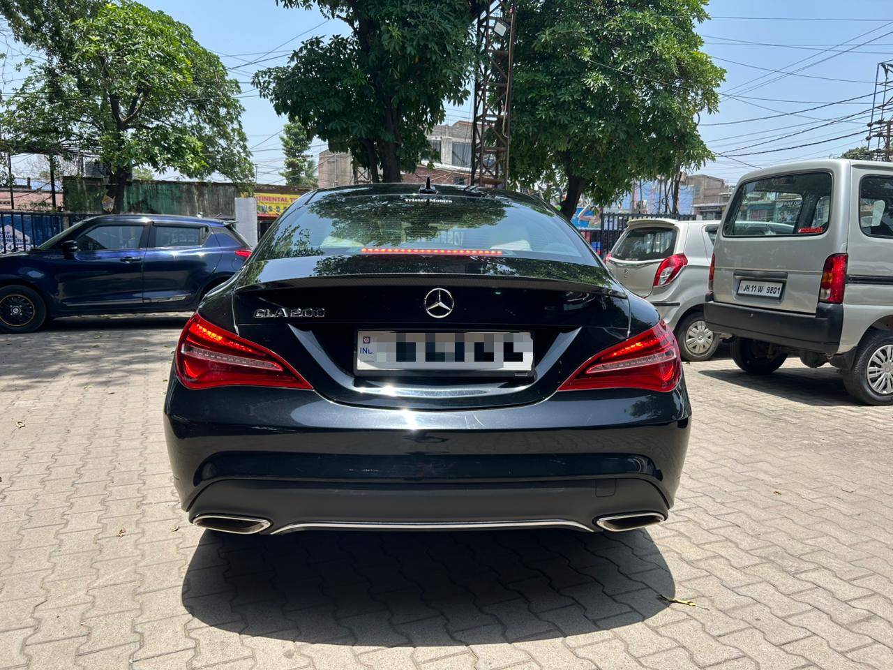MERCEDES BENZ - View 4