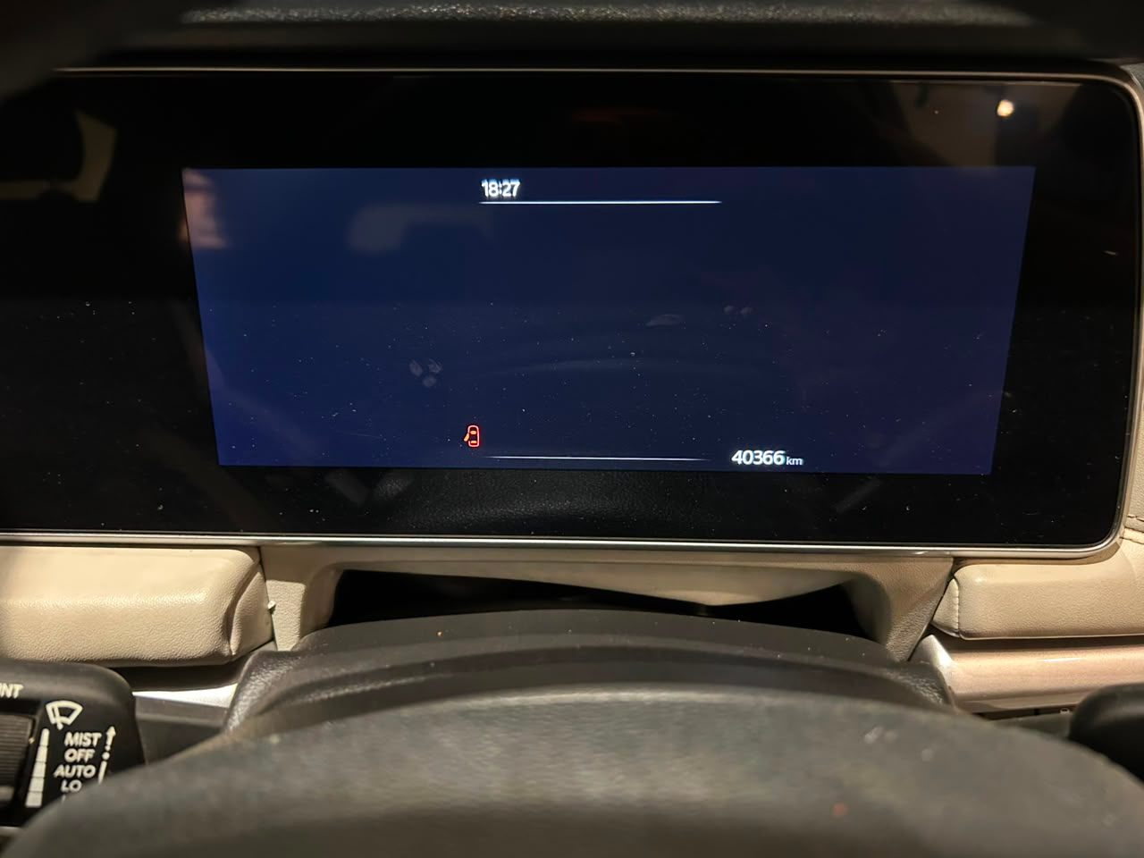 MAHINDRA XUV 700 - View 5