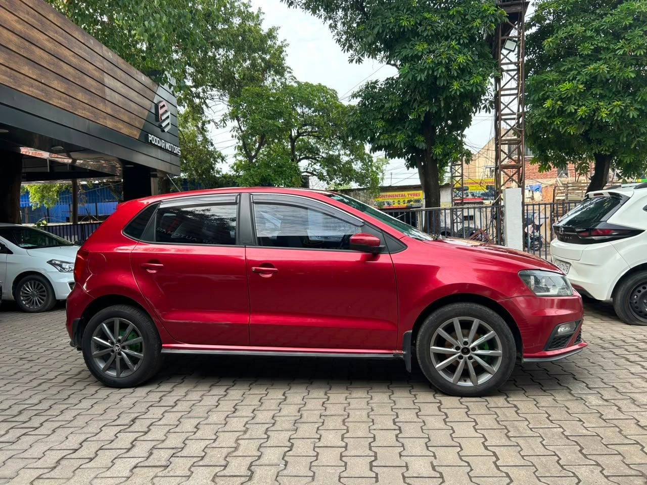 VOLKSVEGON POLO - View 2
