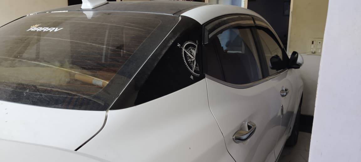 Hyundai Aura - Photo 2