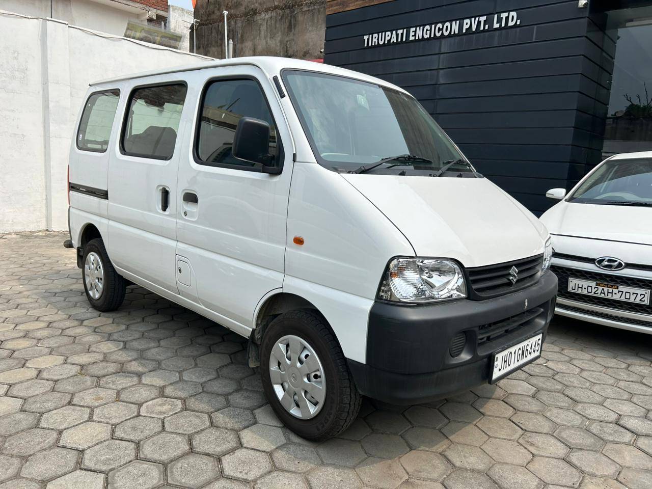Maruti Suzuki EECO - View 2