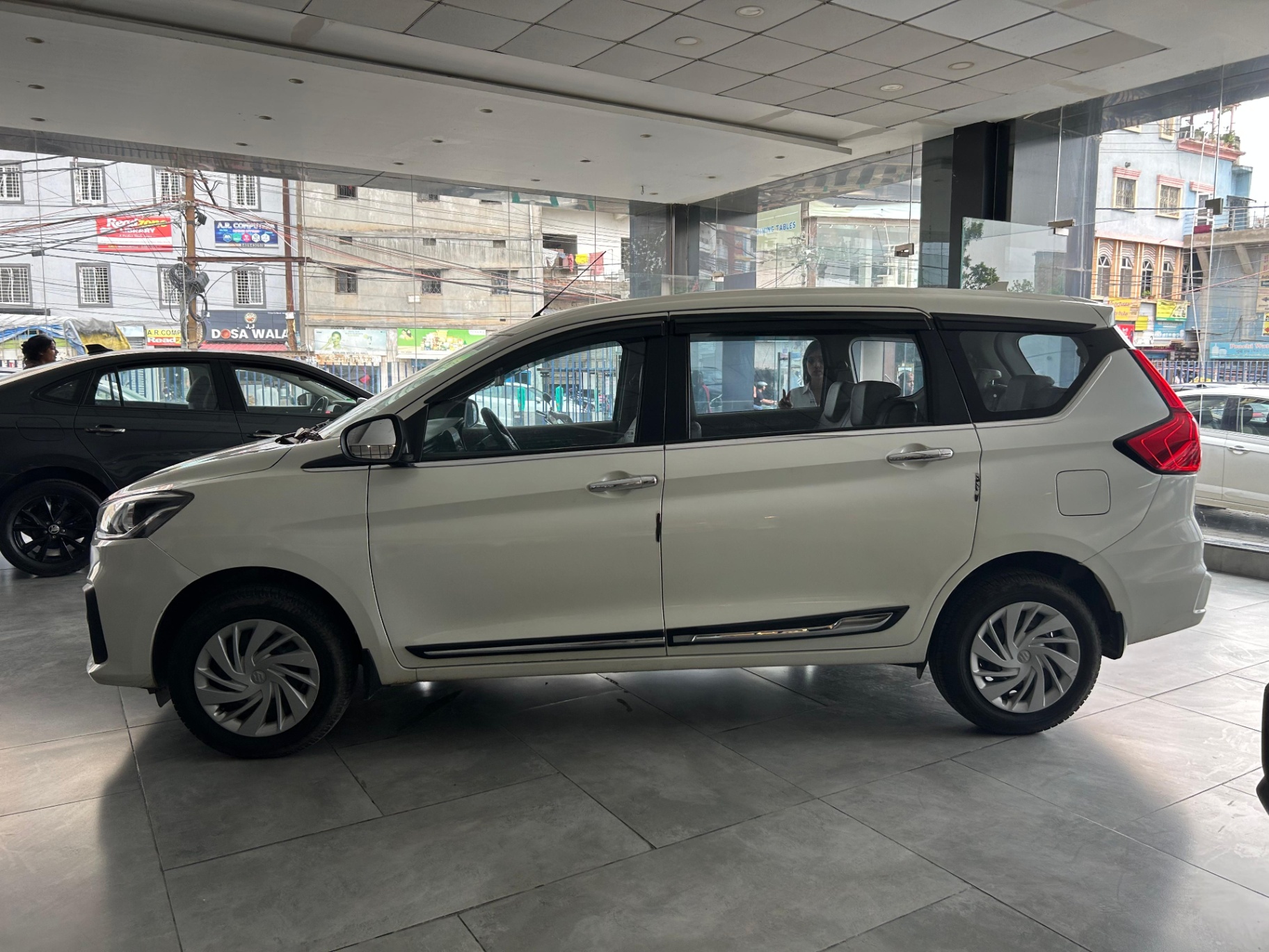 Maruti Suzuki Ertiga - View 4