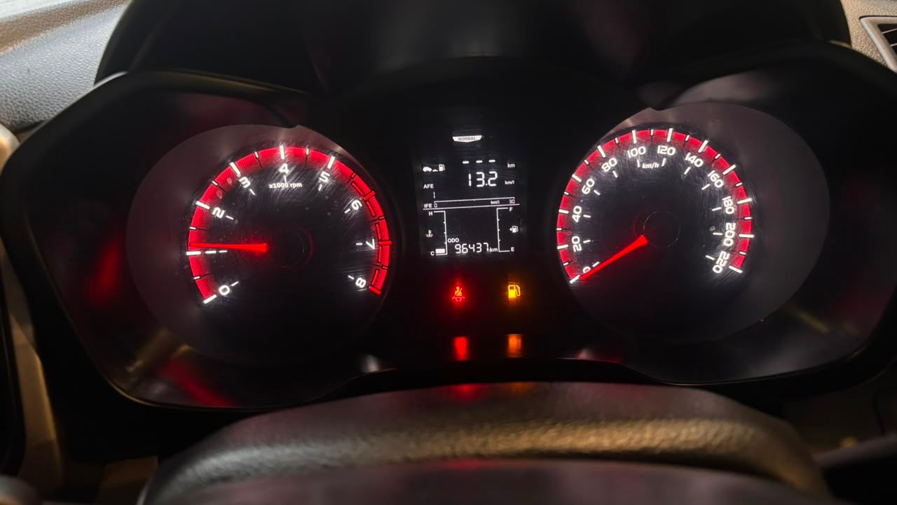 Mahindra XUV300 - View 5