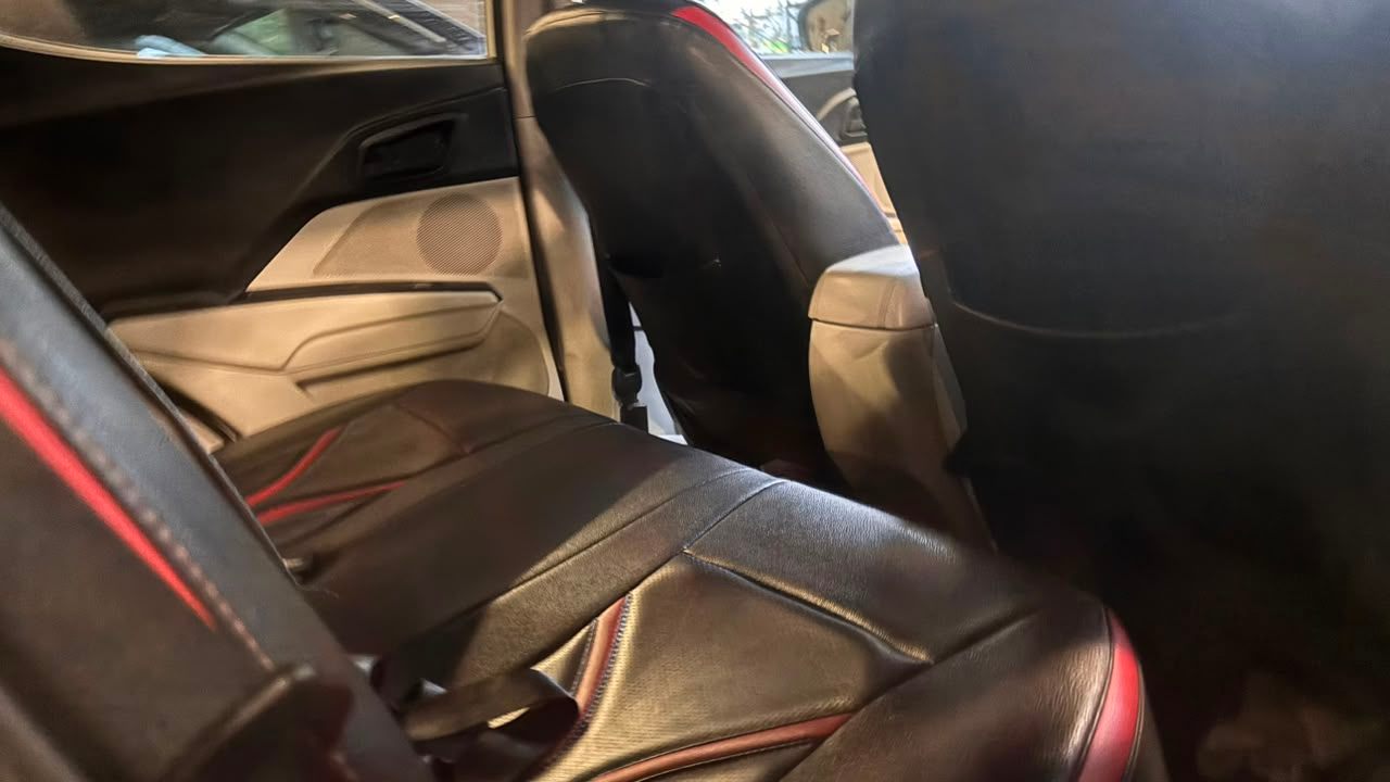 Mahindra XUV300 - View 7