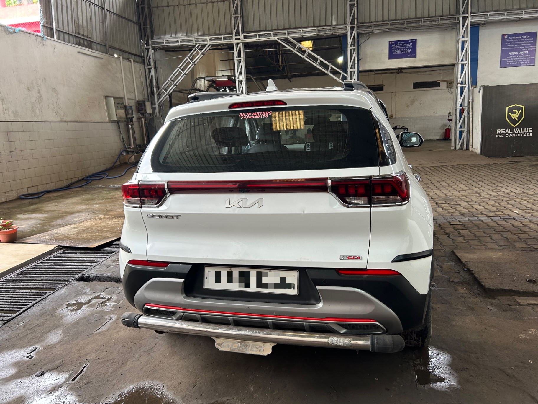 Kia Sonet - View 4