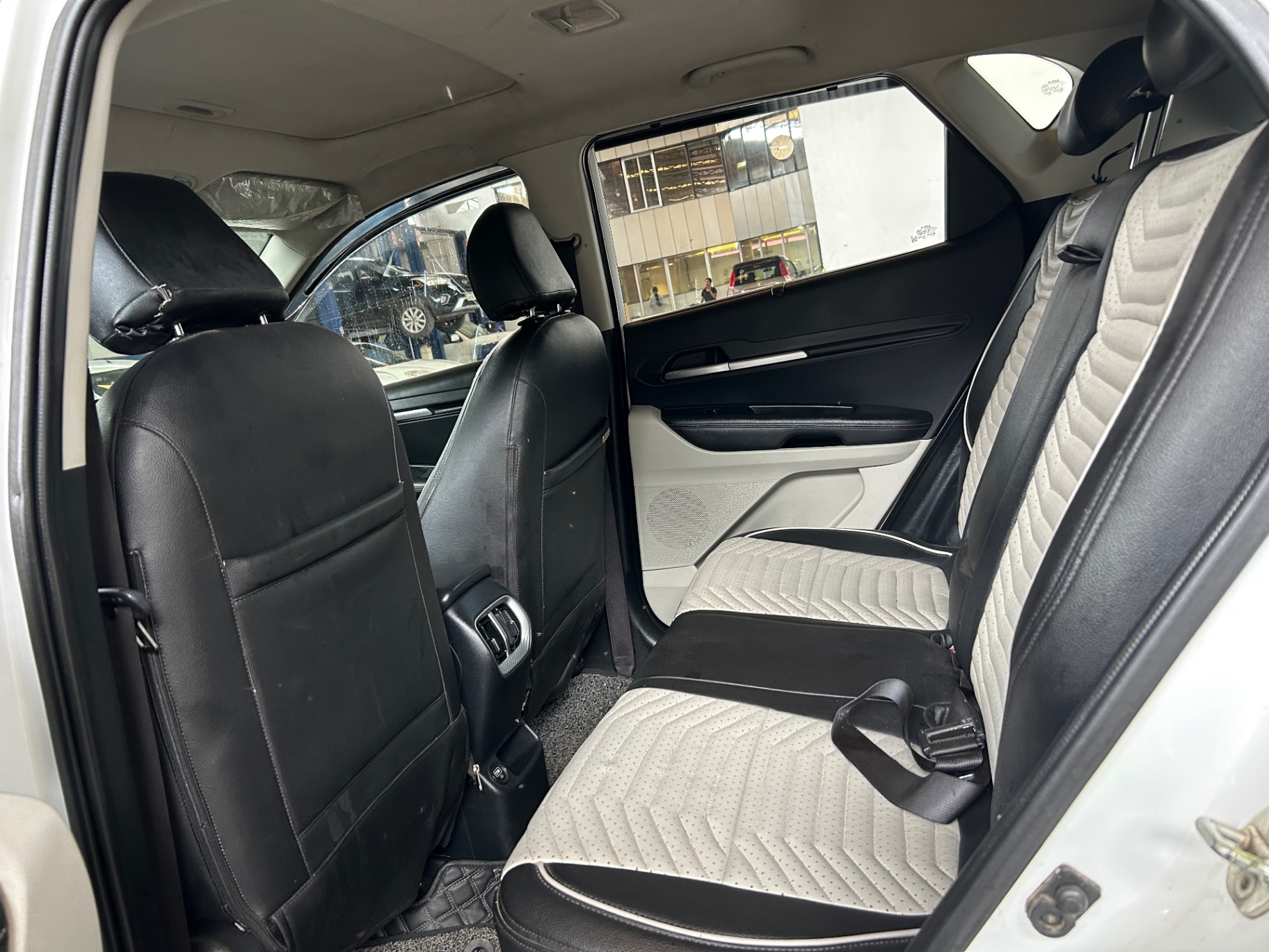 Kia Sonet - View 6