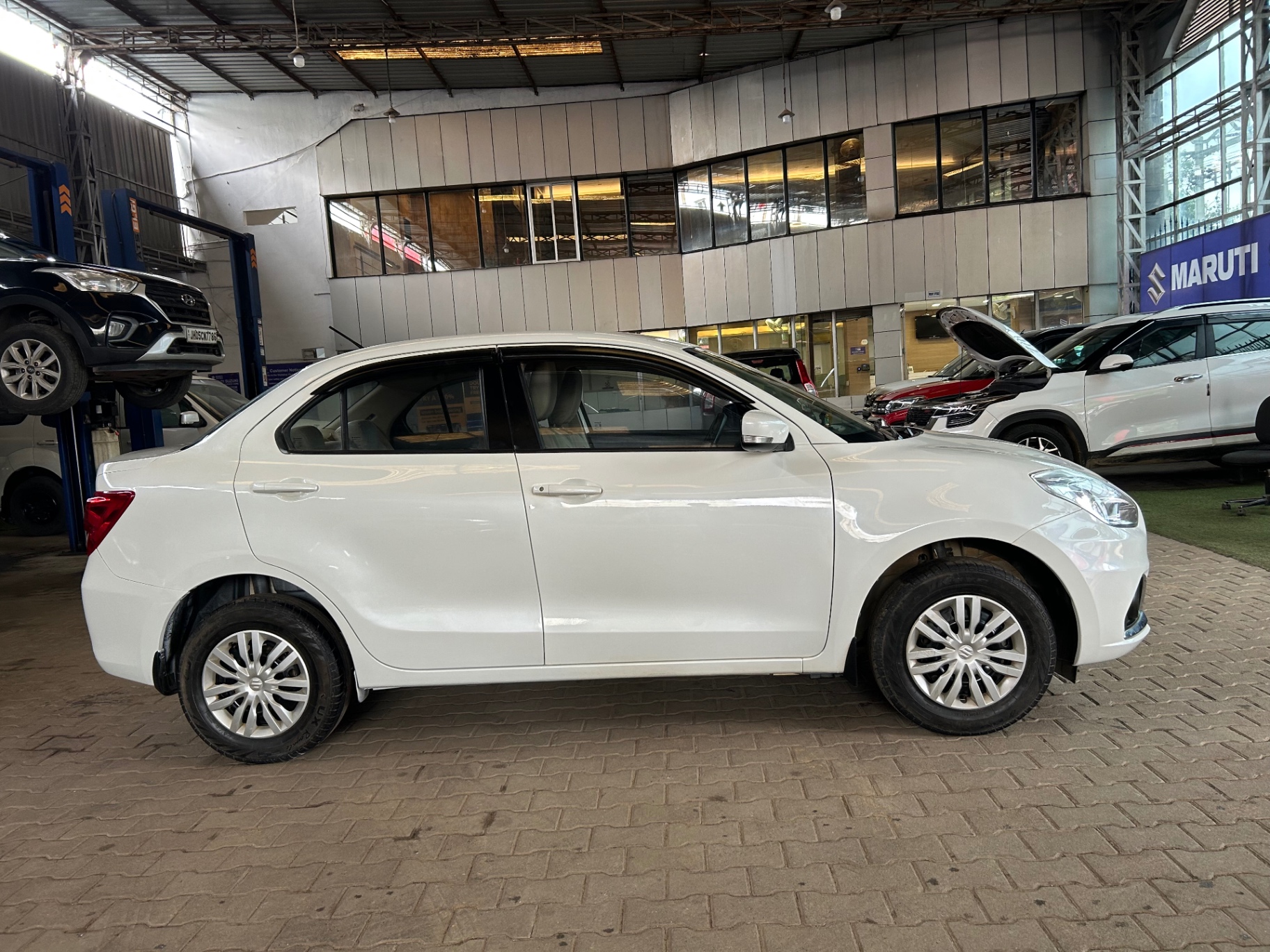 Maruti Suzuki Dzire - View 2