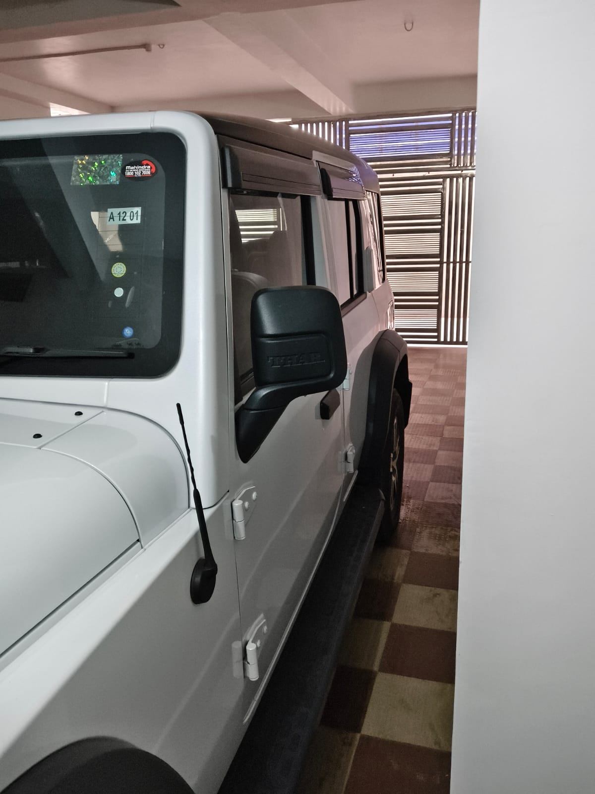 Mahindra thar roxx - Photo 4