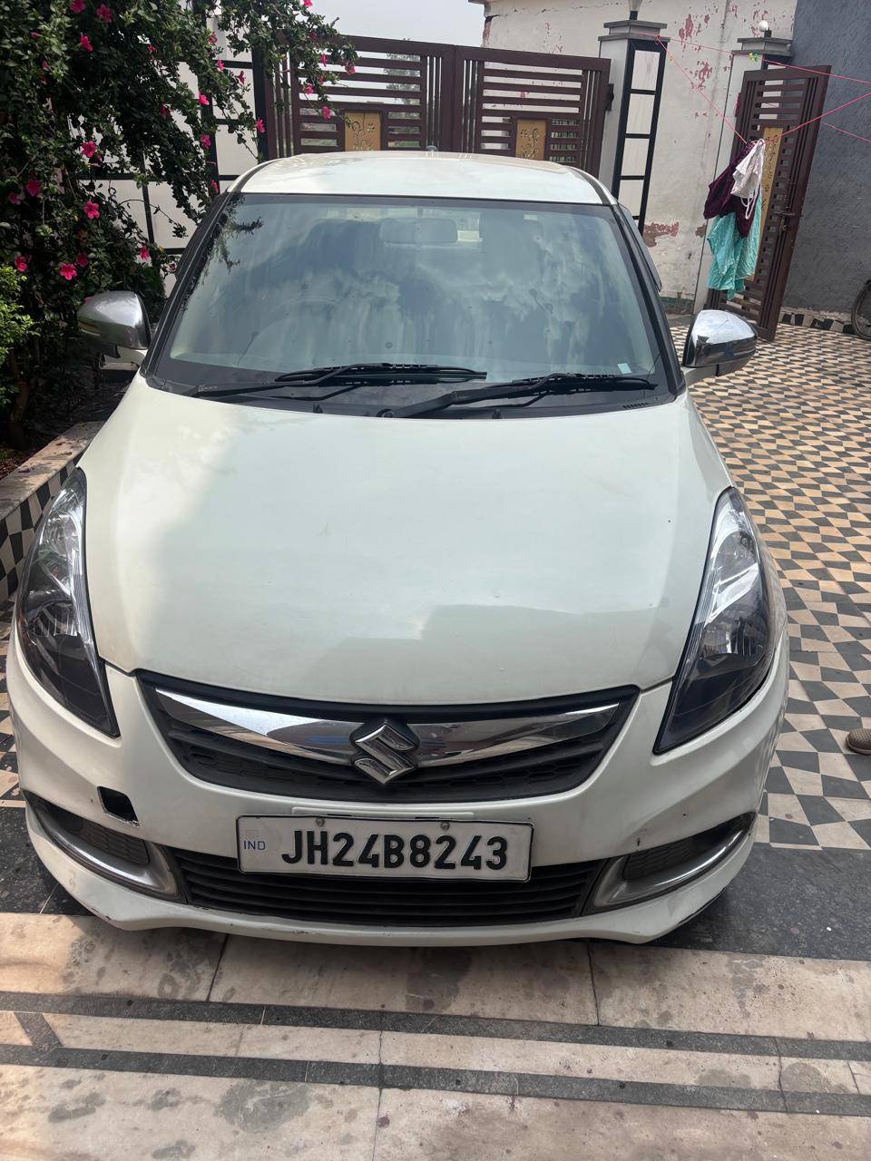 Maruti Suzuki Dzire - Photo 2