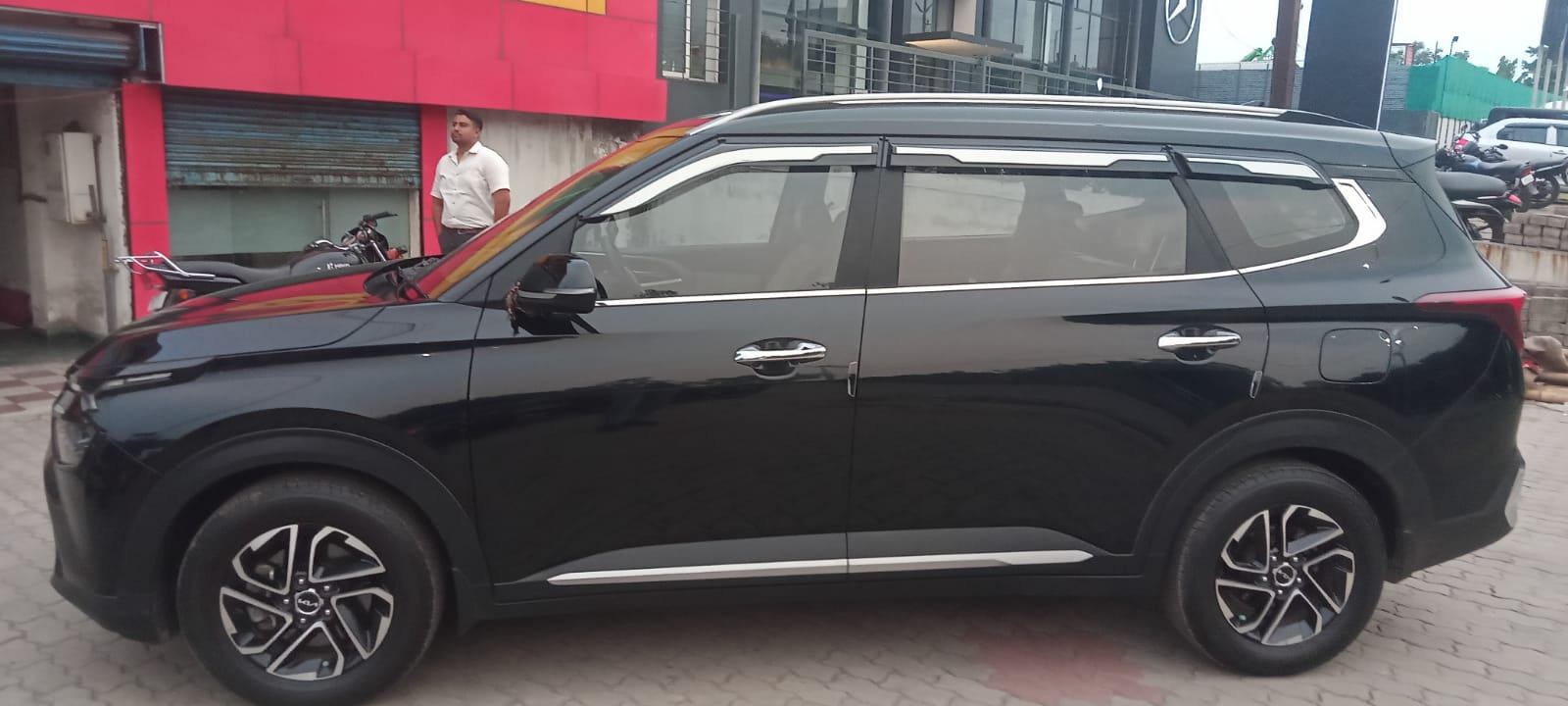 Kia Carens - View 3