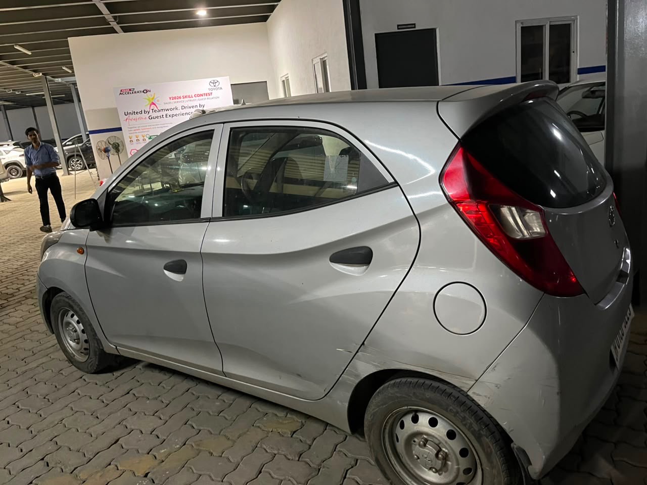 Hyundai Eon - View 2