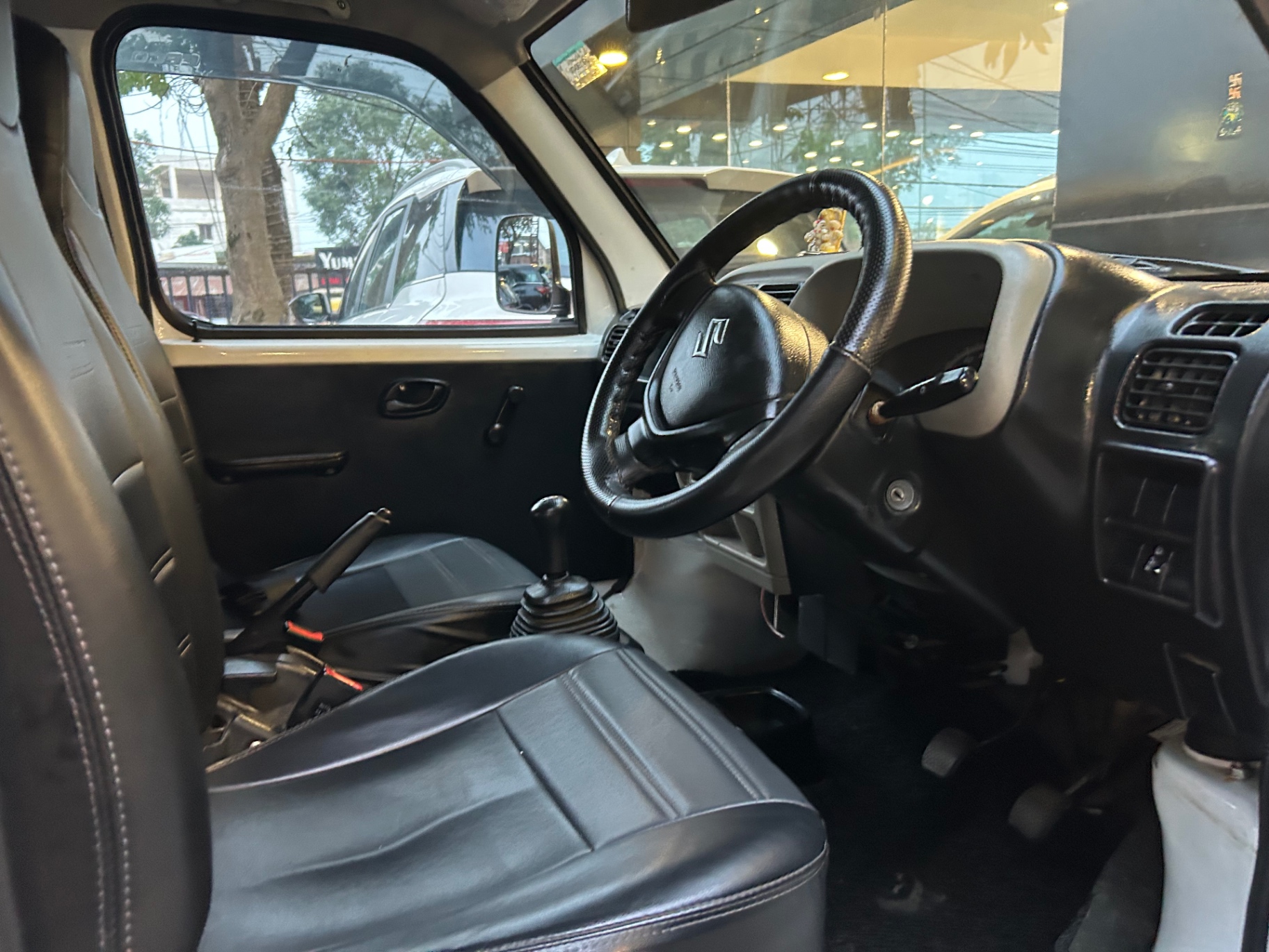 Maruti Suzuki Eeco - View 7
