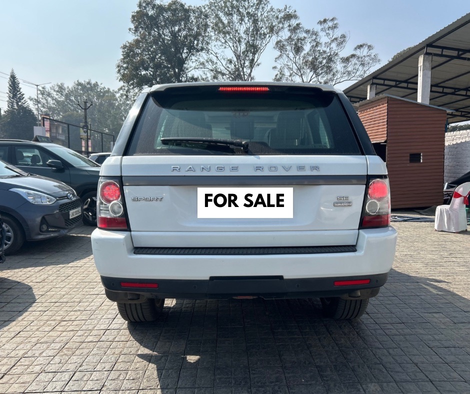 Land Rover Range Rover - View 2