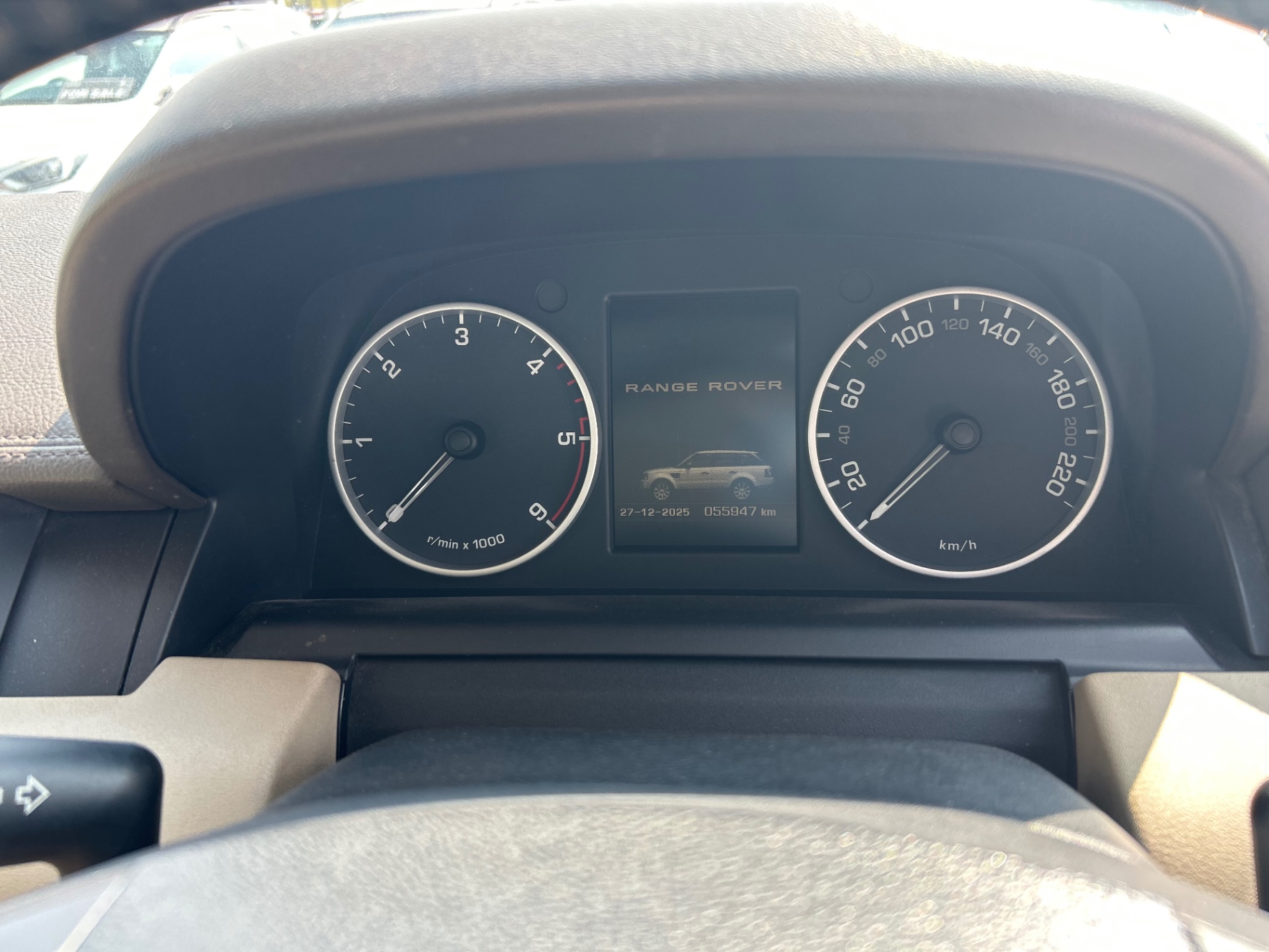 Land Rover Range Rover - View 8