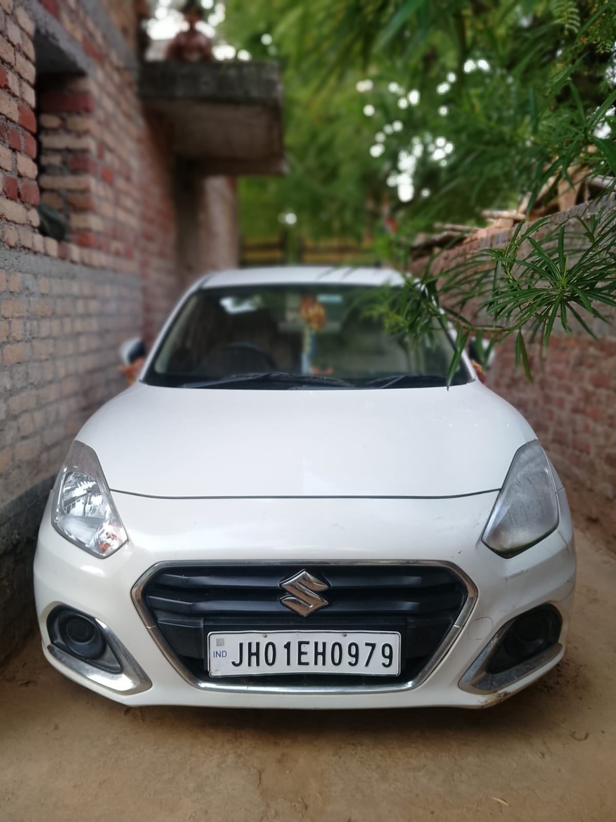 Maruti Suzuki Dzire - Photo 3