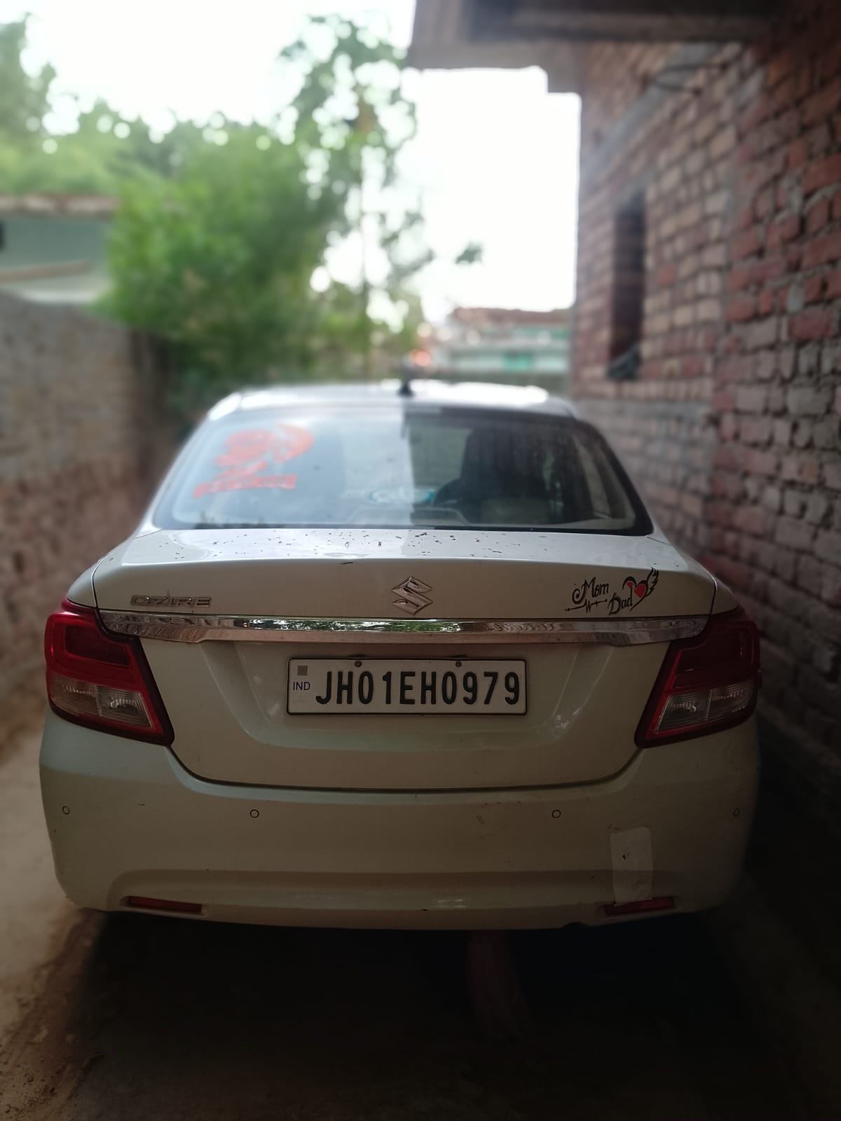 Maruti Suzuki Dzire - Photo 6