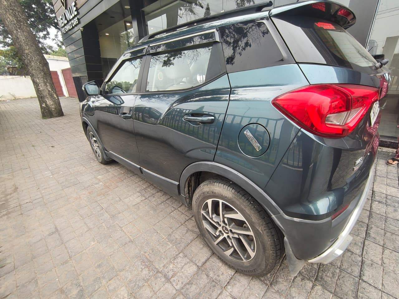Mahindra XUV300 - Photo 2