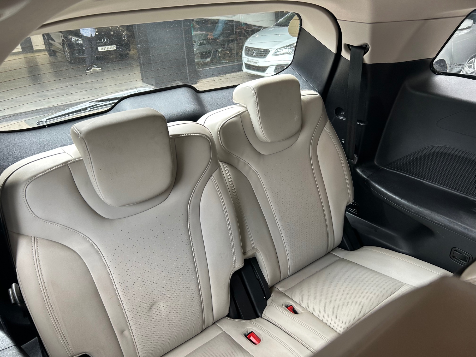 Mahindra XUV700 - View 7