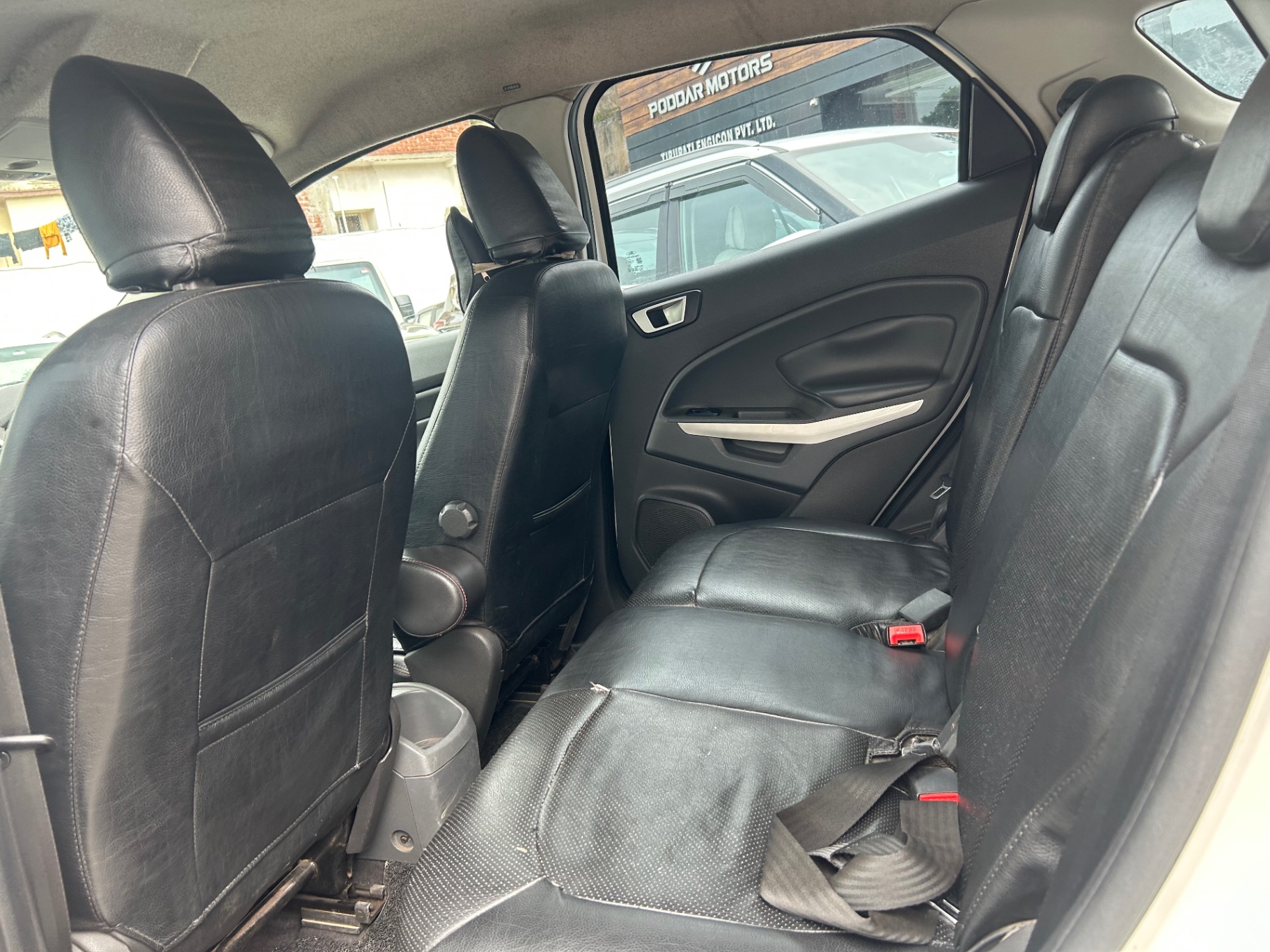 Ford EcoSport - View 6