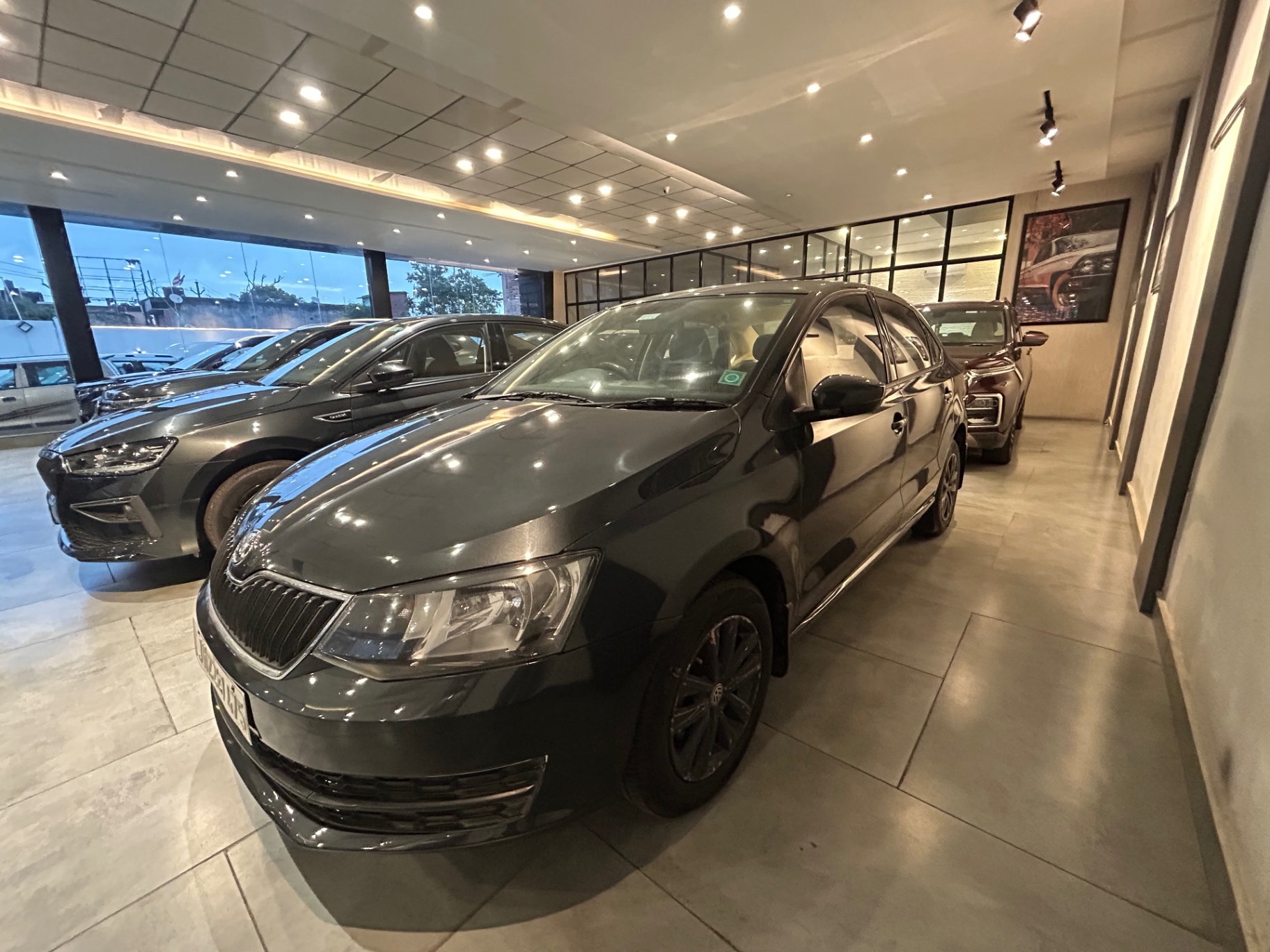 Skoda Rapid - View 3