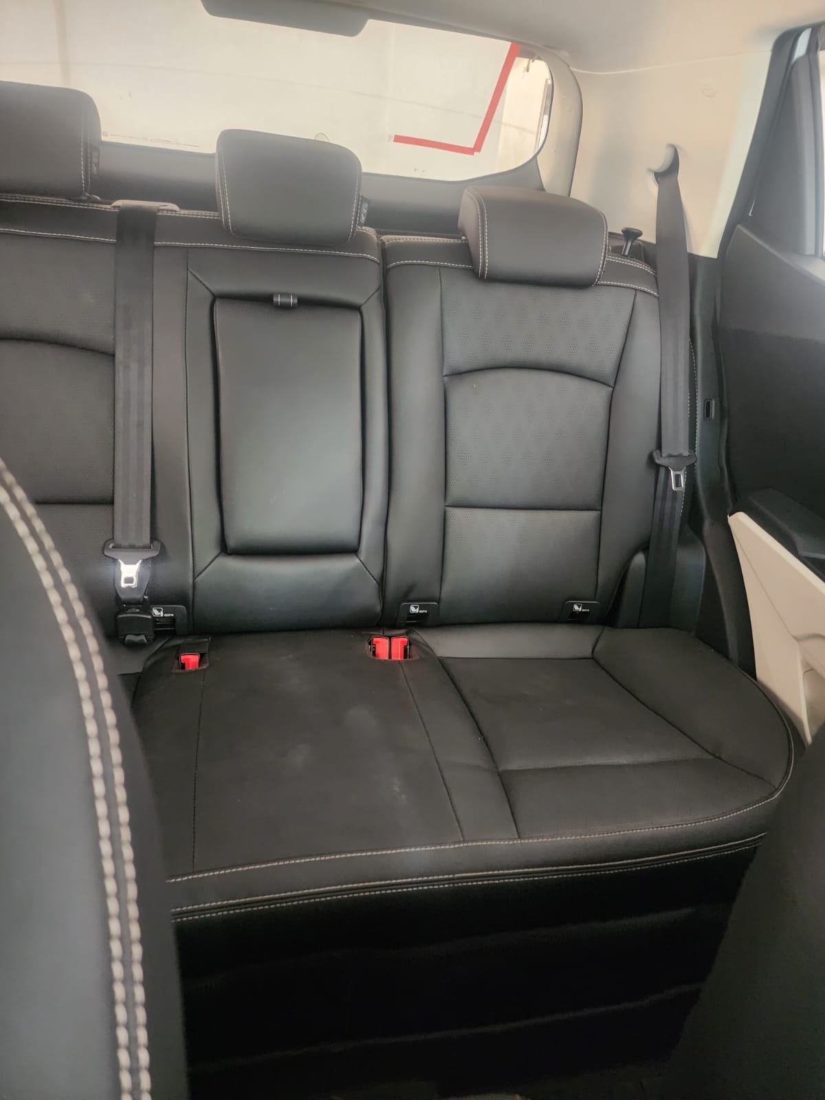 Mahindra xuv 3xo - Photo 4