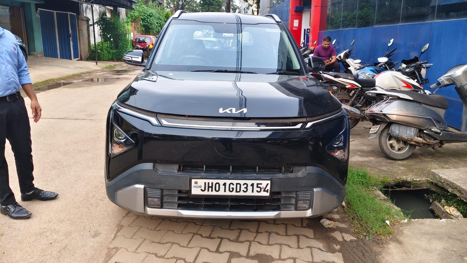 Kia CARENS CLAVIS - Photo 4