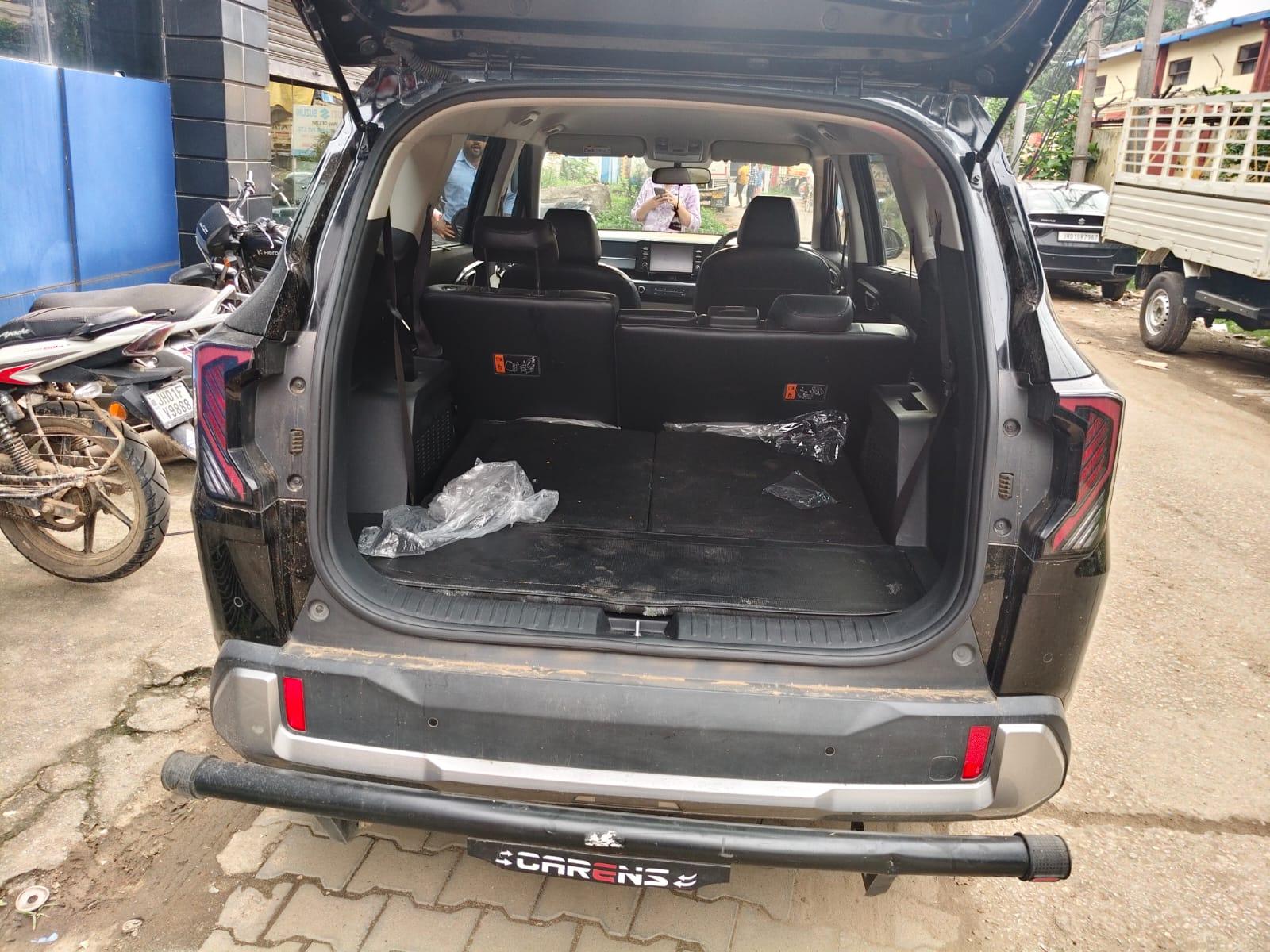 Kia CARENS CLAVIS - Photo 2