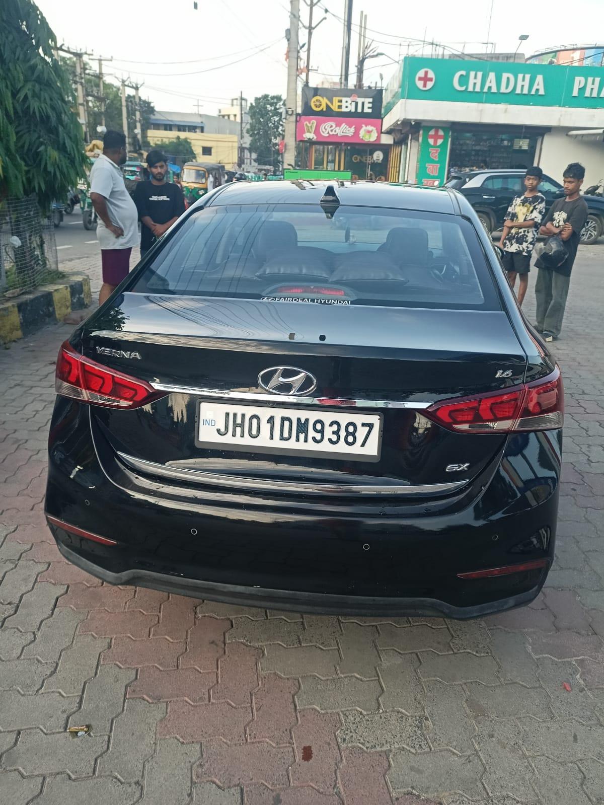 Hyundai Verna - Photo 3