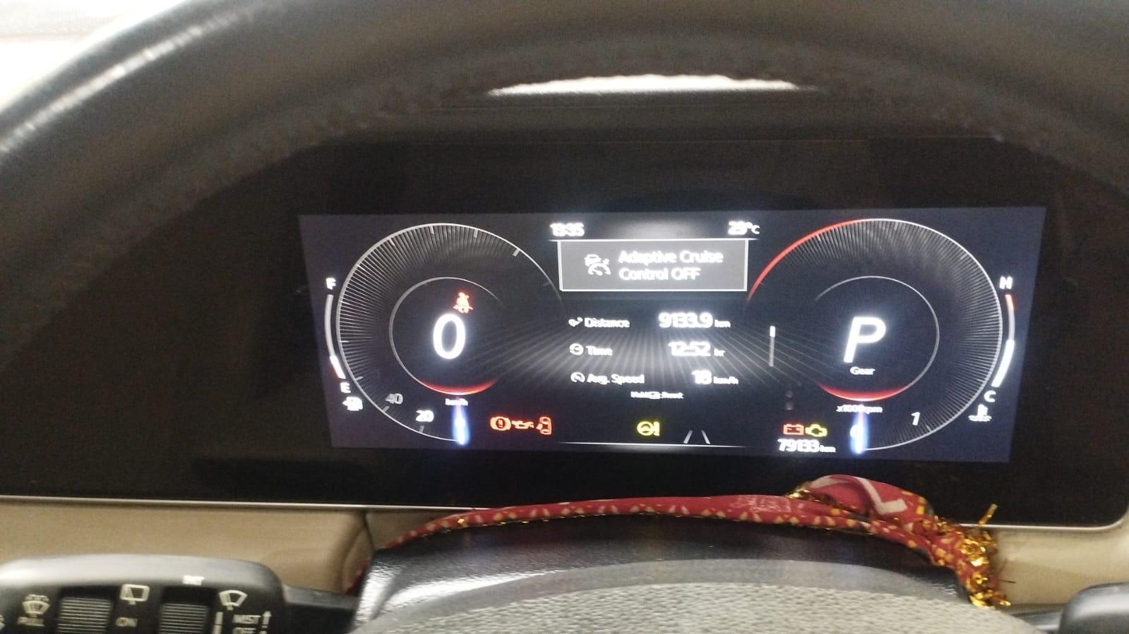 Mahindra XUV700 - Photo 4